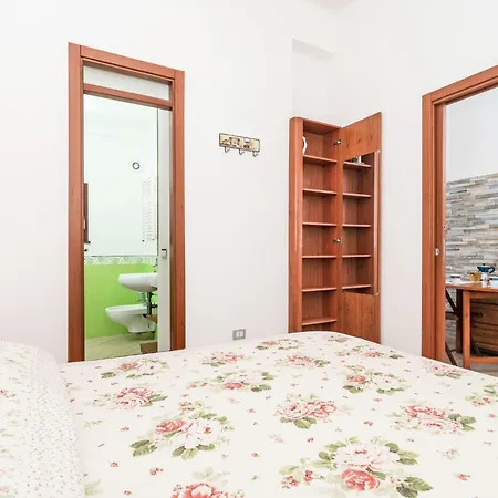 Apartment Casa Mirta By Interhome Sorrento